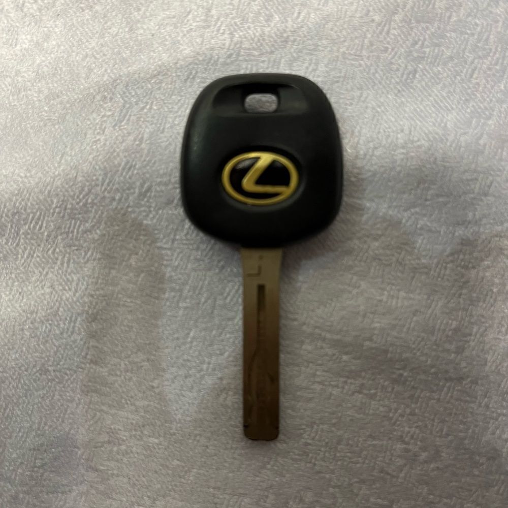 (LEXUS) key